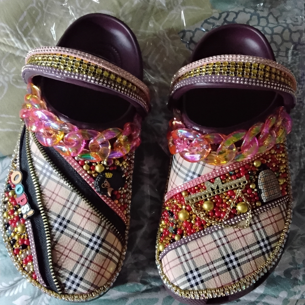 COPY - Crocs custom design